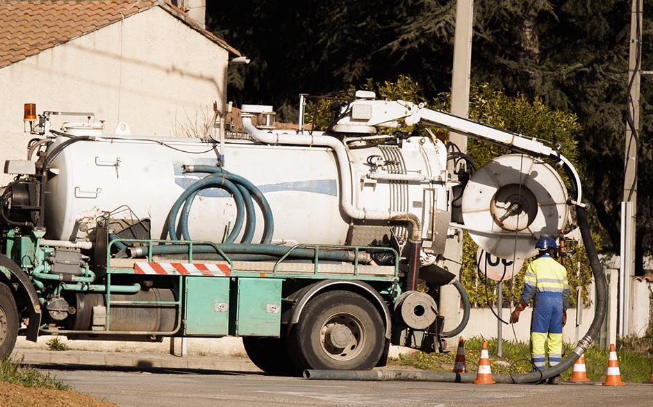  société de débouchage canalisation Les Lilas